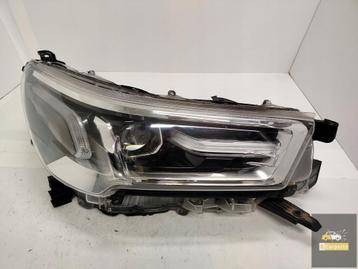 Toyota Hilux VIII Lift volledig ledlamp rechts beschikbaar voor biedingen