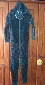 Pyjama combinaison dinosaure 122-128 cm, Enlèvement ou Envoi, Comme neuf