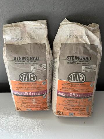 Ardex steingrau Flex beschikbaar voor biedingen