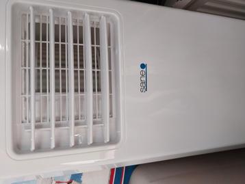 Mobiele airconditioning met externe uitlaat  beschikbaar voor biedingen