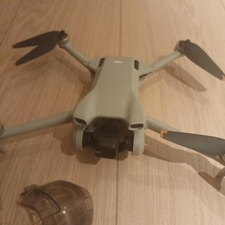 DJI Mini 3 + Set, Audio, Tv en Foto, Drones, Zo goed als nieuw, Drone met camera, Ophalen