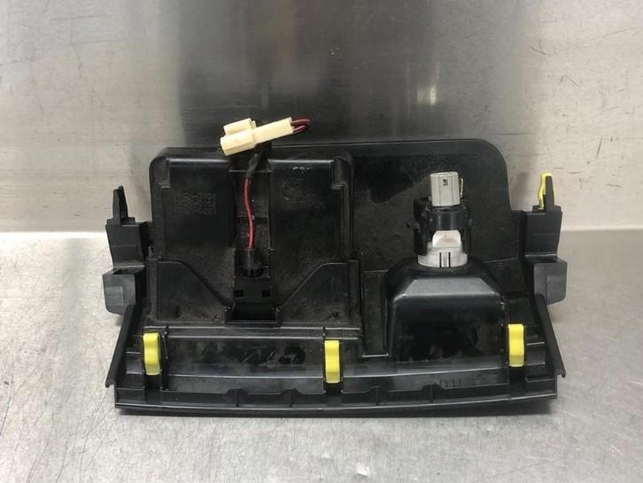 12 VOLT AANSLUITING Toyota Land Cruiser (J12) (|1A421015G|), Auto-onderdelen, Interieur en Bekleding, Toyota, Gebruikt