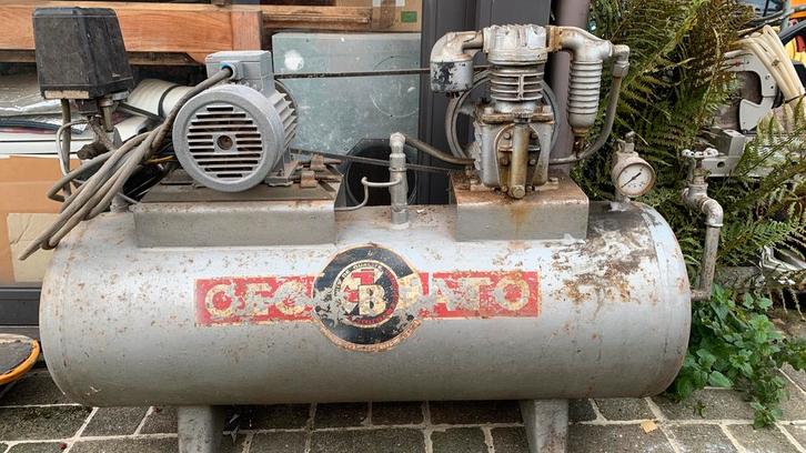 Compresseur bicylindre 130litres nouveau moteur, Bricolage & Construction, Compresseurs, Utilisé, 6 à 10 bars, 100 litres ou plus