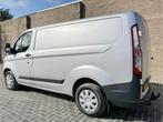 Ford Transit Custom 130pk L1H1 Parkeersensoren Cruise Airco, Auto's, Bestelwagens en Lichte vracht, 1940 kg, Stof, Zwart, 4 cilinders