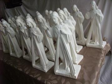 10 statues neuves du Christ (brocante, vide grenier) beschikbaar voor biedingen