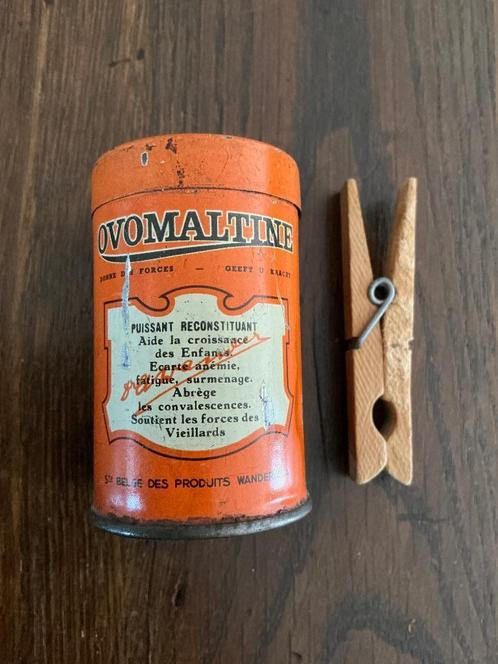Zeldzaam: Zeer kleine doos met OVOMALTINE-monster H 7 cm., Verzamelen, Blikken, Gebruikt, Overige, Overige merken, Ophalen of Verzenden