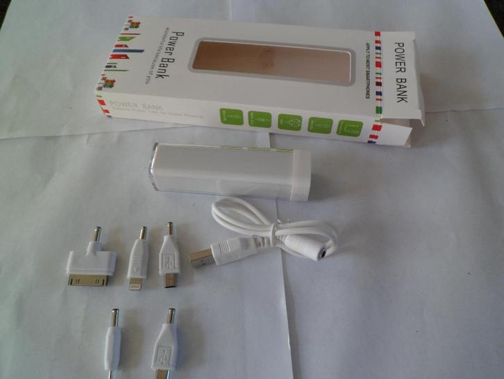 Powerbank 1600mAh, In: Micro USB, OUT USB 2.0 Nieuw+adapters, Telecommunicatie, Mobiele telefoons | Toebehoren en Onderdelen, Nieuw