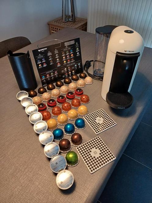 Nespresso Vertuo Plus Deluxe Round Top White van Krups, Electroménager, Accessoires de machine à café, Comme neuf, Enlèvement ou Envoi