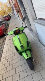 Piaggo Vespa 2 takt 2007 Matte groen, Fietsen en Brommers, Ophalen, Gebruikt, Overige modellen, Klasse A (25 km/u)