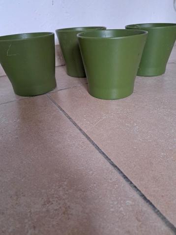 Pots de fleurs verts 3+1 gratuits