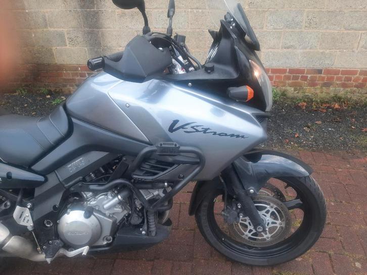 SUZUKI V STROM 1000, Motoren, Motoren | Suzuki, Particulier, Toermotor, meer dan 35 kW, 2 cilinders, Motorrijbewijs A, Handvatverwarming