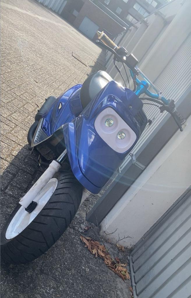 Mbk booster a klasse, Fietsen en Brommers, Scooters | SYM, Zo goed als nieuw, Ophalen