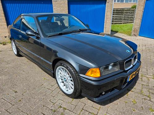 BMW E36 M50 Vanos 1992 Coupe Oldtimer Diamantschwarz M3, Auto's, BMW, Particulier, Boordcomputer, Centrale vergrendeling, Elektrische buitenspiegels
