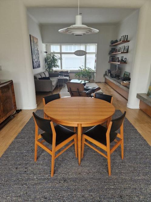 Vintage midcentury ronde tafel (verlengbaar) + 6 stoelen, Huis en Inrichting, Tafels | Eettafels, Zo goed als nieuw, 100 tot 150 cm