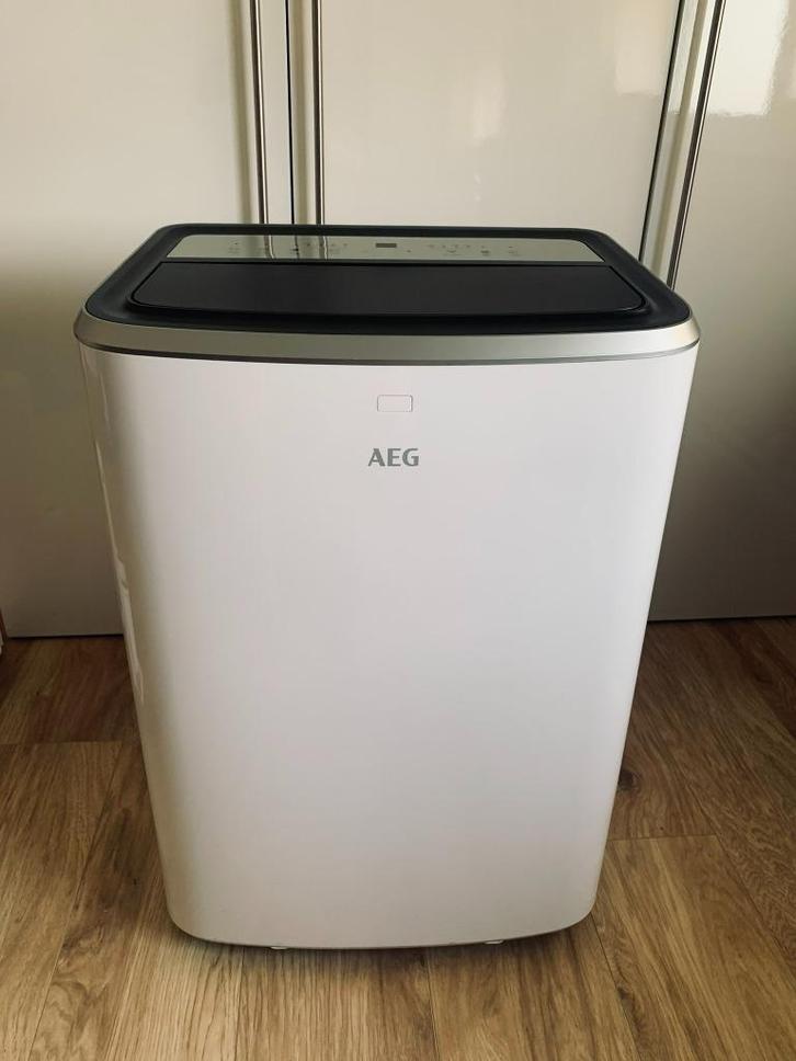 AEG kwaliteits mobiele airco - 9000 BTU, Elektronische apparatuur, Airco's, Gebruikt, Mobiele airco, Minder dan 60 m³, 3 snelheden of meer