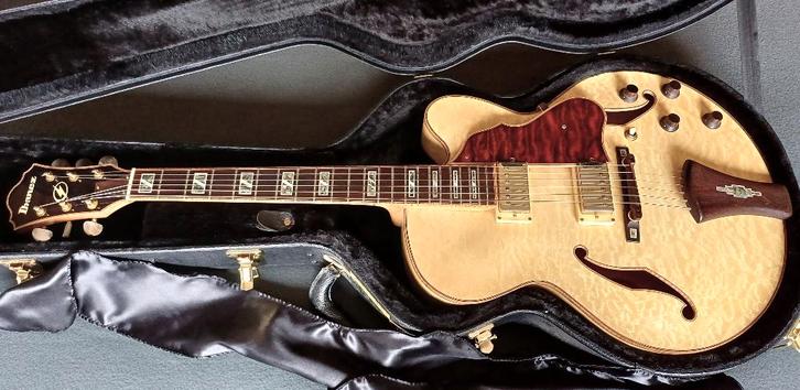 Ibanez Custom Artcore AF-125 nieuwe staat, Muziek en Instrumenten, Snaarinstrumenten | Gitaren | Elektrisch, Zo goed als nieuw