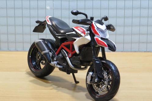 Ducati Hypermotard SP 2013 1:12 31101, Hobby en Vrije tijd, Modelauto's | 1:5 tot 1:12, Nieuw, Motor, 1:9 t/m 1:12, Ophalen of Verzenden