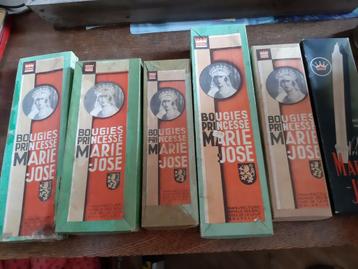 Verschillende Kaarsendozen Bougies Princesse Marie-Jose beschikbaar voor biedingen