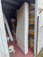 Tweedehandszaak out&nief ook open op zondag, Huis en Inrichting, Slaapkamer | Matrassen en Bedbodems, Ophalen, Gebruikt, ., .