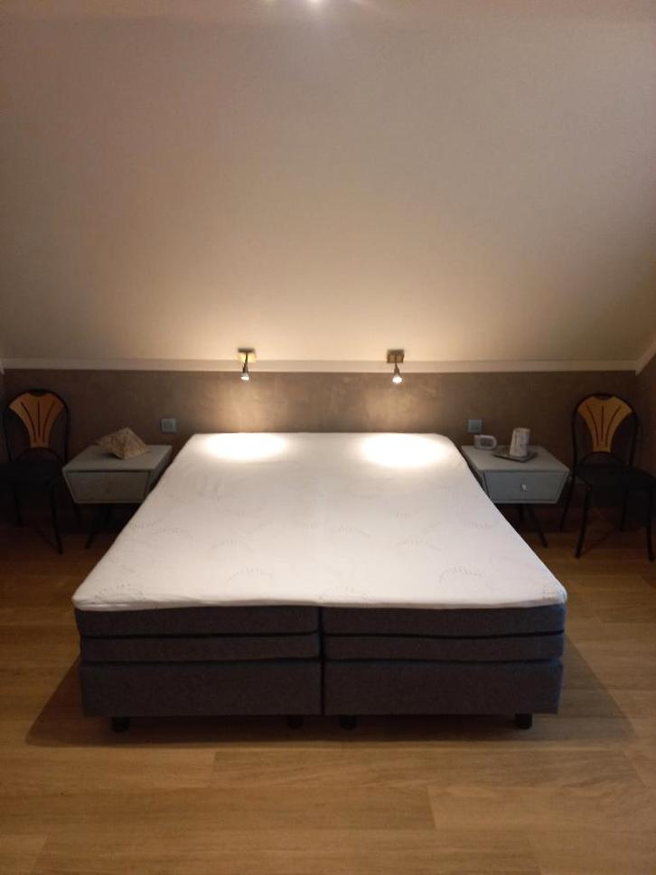Boxspring Elliot, zo goed als nieuw, Huis en Inrichting, Slaapkamer | Boxsprings, Zo goed als nieuw, 160 cm, 200 cm, Tweepersoons