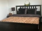 Ikea bed Hemnes zwart/bruin 180x200, Huis en Inrichting, Slaapkamer | Bedden, Ophalen, Bruin