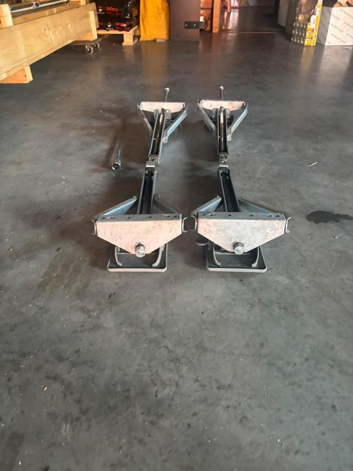 Steunpoten caravan 4 stuks met grote voeten, Caravans en Kamperen, Overige Caravans en Kamperen, Zo goed als nieuw, Ophalen
