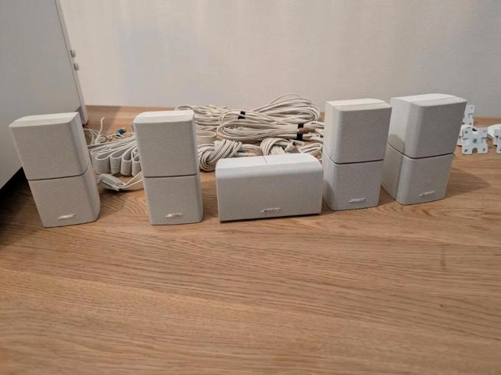 Bose Acoustimass 10 IV wit 5.1 luidsprekerset, TV, Hi-fi & Vidéo, Enceintes, Utilisé, Ensemble surround complet, 60 à 120 watts