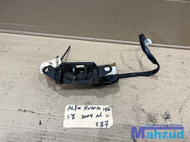 ALFA ROMEO 156 Sedan achterklep slot houder 1997-2005, Auto-onderdelen, Carrosserie, Alfa Romeo, Gebruikt, Ophalen of Verzenden