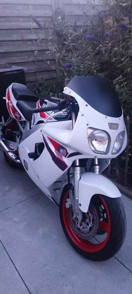 Fzr 600, Motoren, Motoren | Yamaha, Particulier, Sport, meer dan 35 kW, 4 cilinders, Ophalen