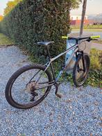 VTT cube attention 29 pouces mon plateau comme neuf, Fietsen en Brommers, Ophalen of Verzenden, Zo goed als nieuw