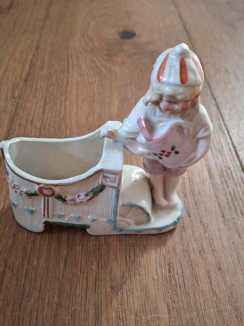 Vintage porseleinen beeldje, Hobby en Vrije tijd, Taarten en Cupcakes maken, Zo goed als nieuw, Overige typen, Ophalen