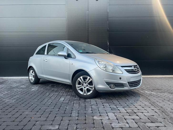 Opel Corsa Essence Climatisation ve vs ja tre propre Carnet, Autos, Opel, Entreprise, Achat, Corsa, Essence, Coupé, 5 portes, Boîte manuelle