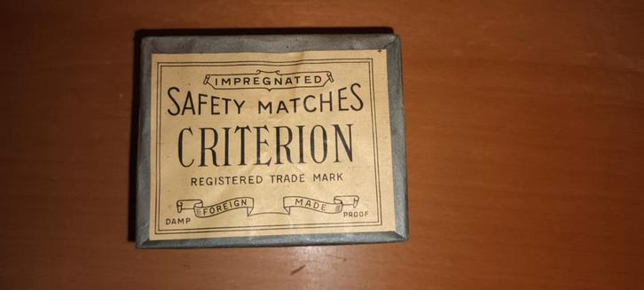 Pakje met 10 lucifers doosjes CRITERION, Verzamelen, Militaria | Tweede Wereldoorlog, Ophalen of Verzenden