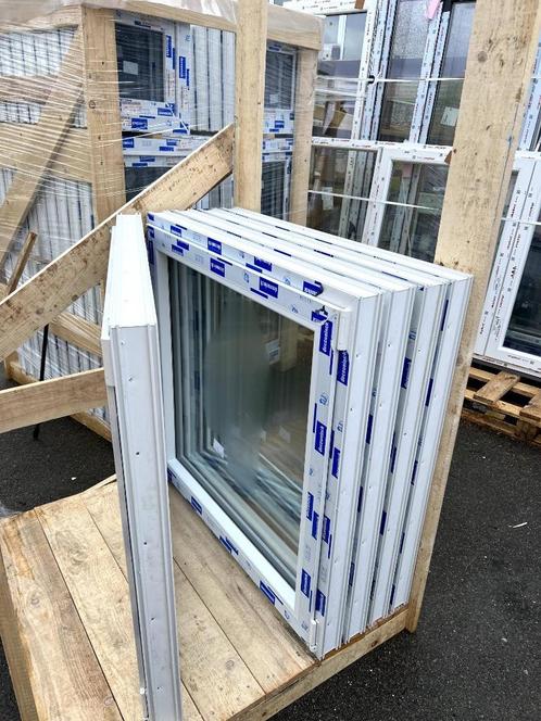 Stockage - Goedkope PVC-raamkozijnen, Doe-het-zelf en Bouw, Raamkozijnen en Schuifdeuren, Nieuw, Raamkozijn, Inclusief glas, Ophalen of Verzenden