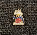 PIN - LAMBADA - ORANGINA, Verzamelen, Verzenden, Gebruikt, Overige onderwerpen, Speldje of Pin