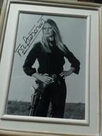 Brigitte Bardot met originele handtekening, Verzamelen, Muziek, Artiesten en Beroemdheden, Ophalen of Verzenden