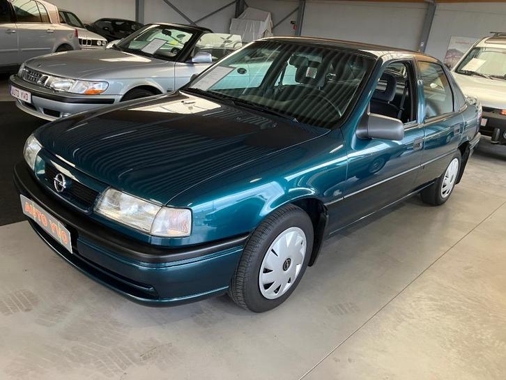 OPEL vectra 1.7 diesel  (oldtimer +30 jaar), Auto's, Opel, Bedrijf, Te koop, Vectra, Diesel, Berline, 4 deurs, Handgeschakeld