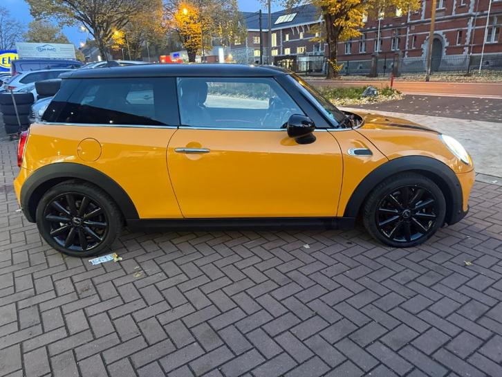 mini Cooper f56 1.5i full option boite automatique 01/2016, Auto's, Mini, Particulier, Cooper, ABS, Adaptieve lichten, Airbags