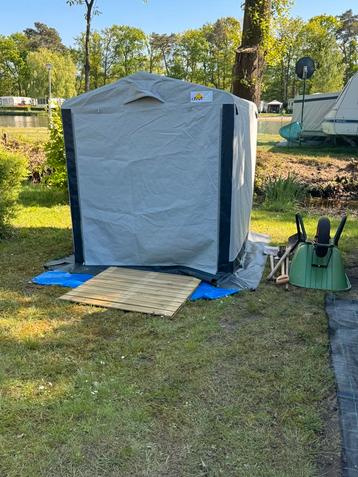 Schuurtent beschikbaar voor biedingen