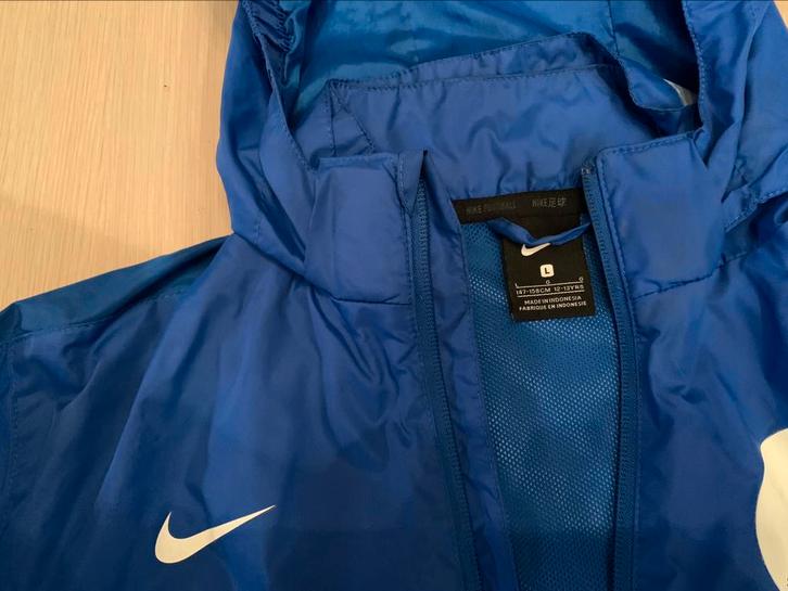 Regenjas Nike ( 140 à 152), Kinderen en Baby's, Kinderkleding | Overige, Zo goed als nieuw, Jongen of Meisje, Ophalen of Verzenden