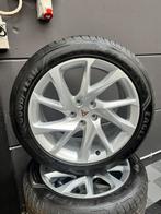 Velgen en banden Goodyear F1 - CUPRA Formentor 245/45R18, Ophalen, 18 inch, Band(en), Personenwagen