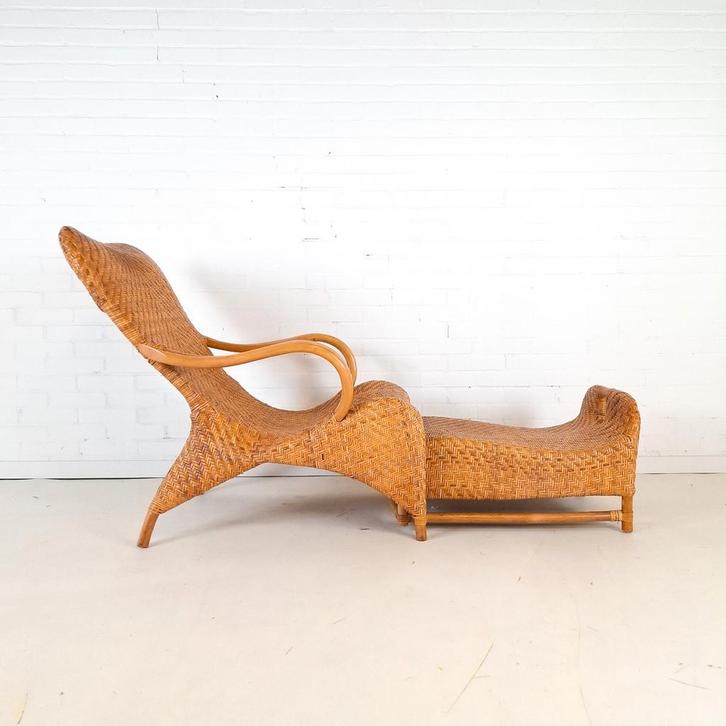 Vintage rotan fauteuil met voetenbank, Huis en Inrichting, Zetels | Zetels en Chaises Longues, Ophalen