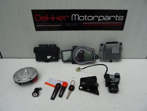 Complete Slotenset + Teller + ECU KTM Super Duke 1290 R 2014, Motos, Pièces | Autre, Utilisé, Enlèvement ou Envoi