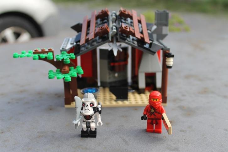 Lego 2508 Blacksmith Shop- Ninjago Geheime Smederij, Kinderen en Baby's, Speelgoed | Duplo en Lego, Gebruikt, Lego, Complete set