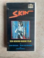 Skin ( arno hintjens ) vhs. Zeldzaam, Cd's en Dvd's, VHS | Film, Vanaf 16 jaar, Ophalen of Verzenden, Gebruikt, Thrillers en Misdaad