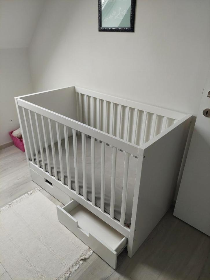 Lit pour bébé avec tiroirs pouvant être montés à 2 hauteurs, Enfants & Bébés, Chambre d'enfant | Lits, Utilisé, Moins de 140 cm