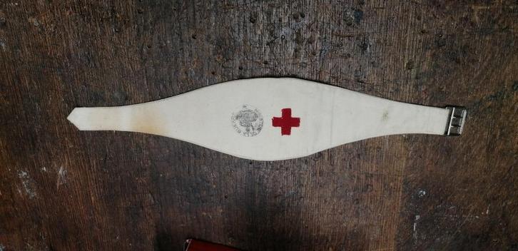 Brassard militaire sanitaire WW2 WW1, Collections, Objets militaires | Seconde Guerre mondiale, Envoi