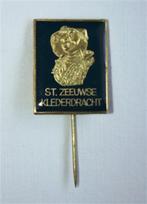 Origineel Speldje €.7,00 In relief: Zeeuwse dame Kreatief:, Ophalen of Verzenden, Nieuw