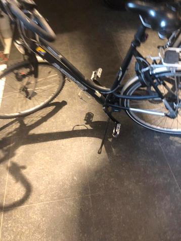 Batavus fiets kleur zwart groot kader, Fietsen en Brommers, Ophalen, Zo goed als nieuw