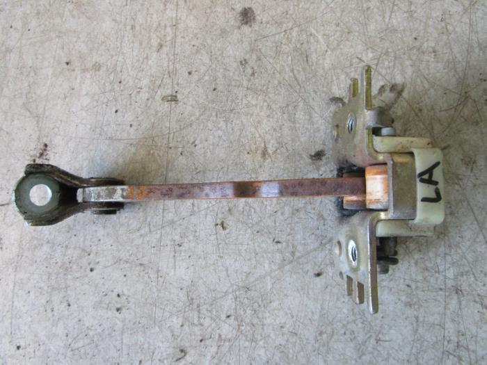 Deurvanger 4Deurs links-achter van een Renault Laguna (Lagun, Auto-onderdelen, Carrosserie, Renault, Gebruikt, 3 maanden garantie